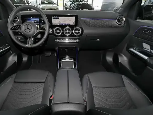 Mercedes-Benz B 200