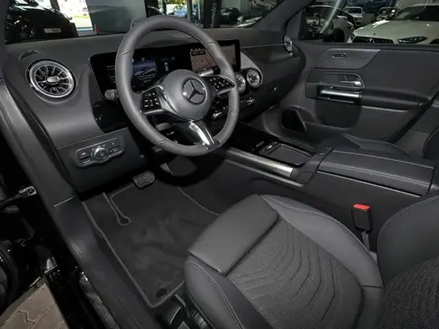 Mercedes-Benz B 200