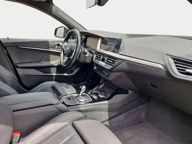 BMW M1