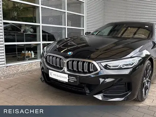 BMW 840