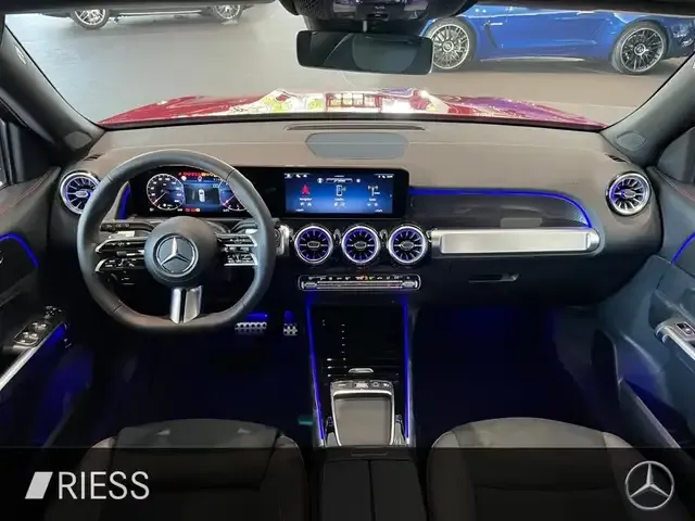 Mercedes-Benz GLB 200