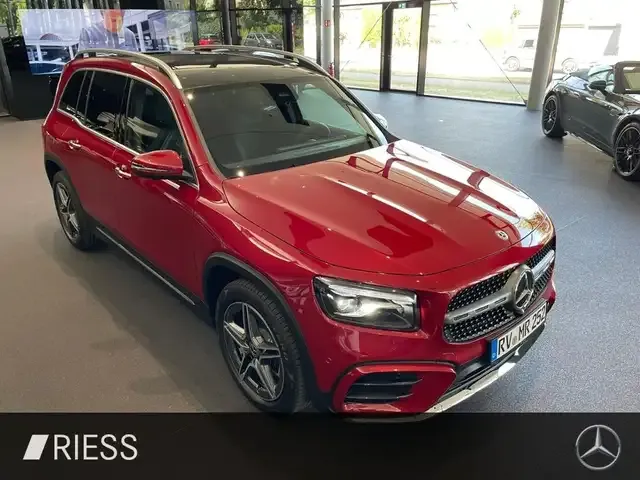 Mercedes-Benz GLB 200