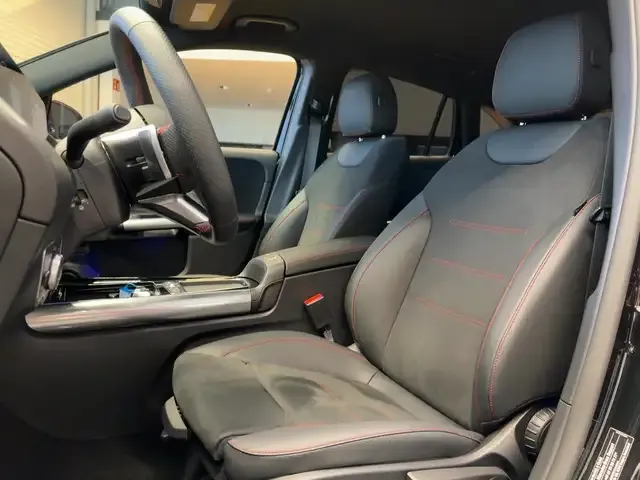 Mercedes-Benz GLA 180