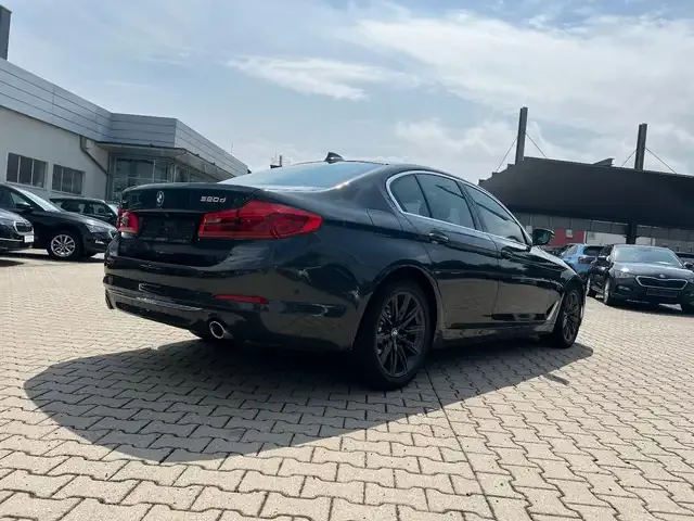 BMW 520