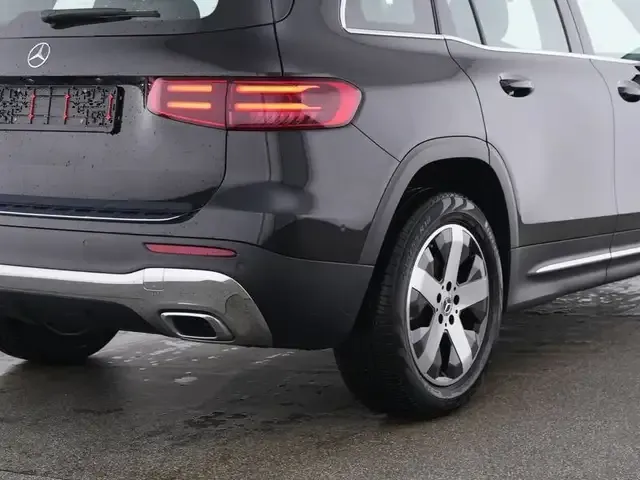 Mercedes-Benz GLB 200