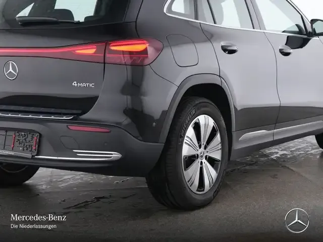 Mercedes-Benz EQA 300