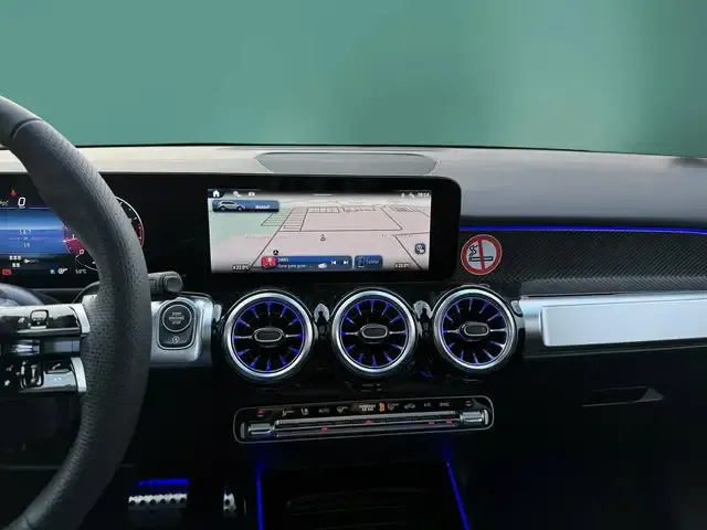 Mercedes-Benz GLB 200