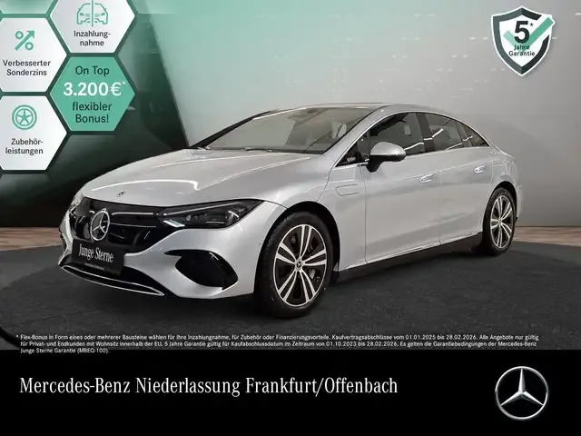 Mercedes-Benz EQE 300