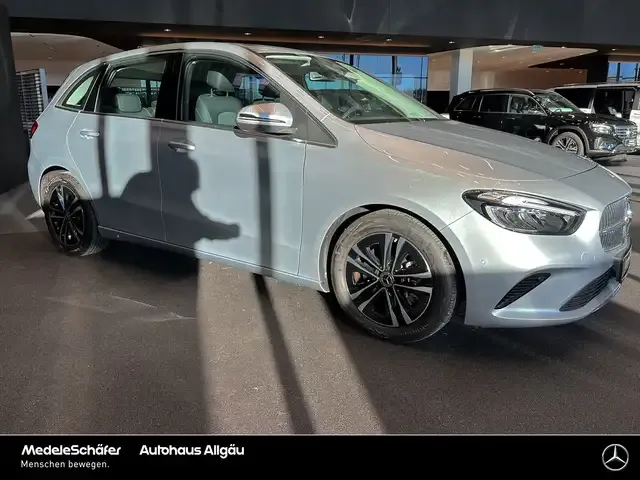 Mercedes-Benz B 250