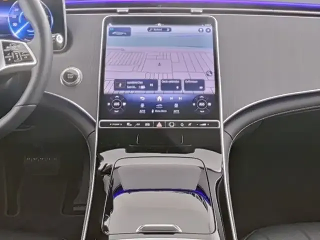 Mercedes-Benz EQE 300