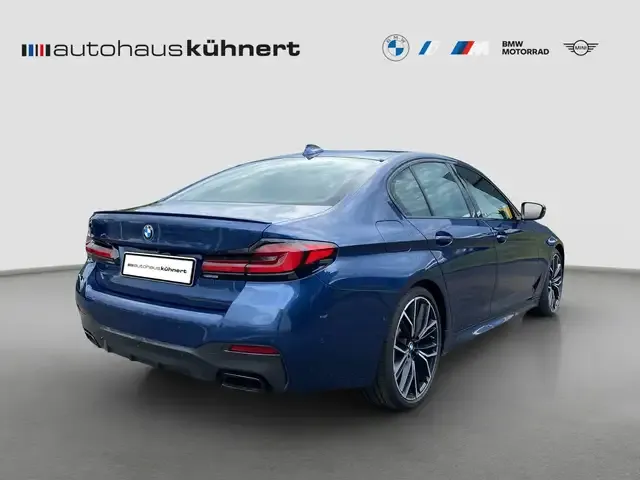 BMW M550