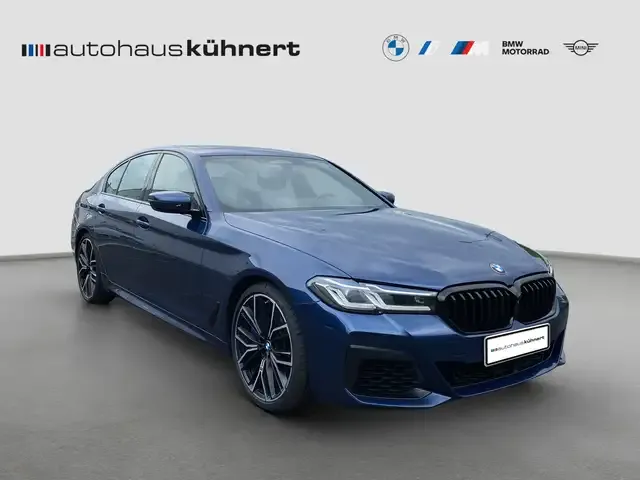 BMW M550