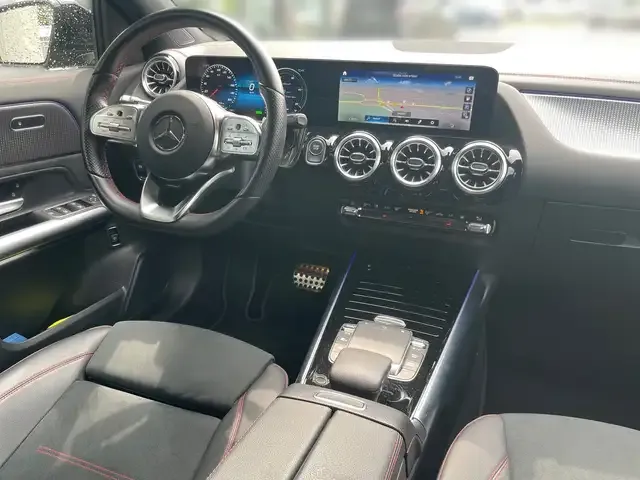 Mercedes-Benz EQA 300