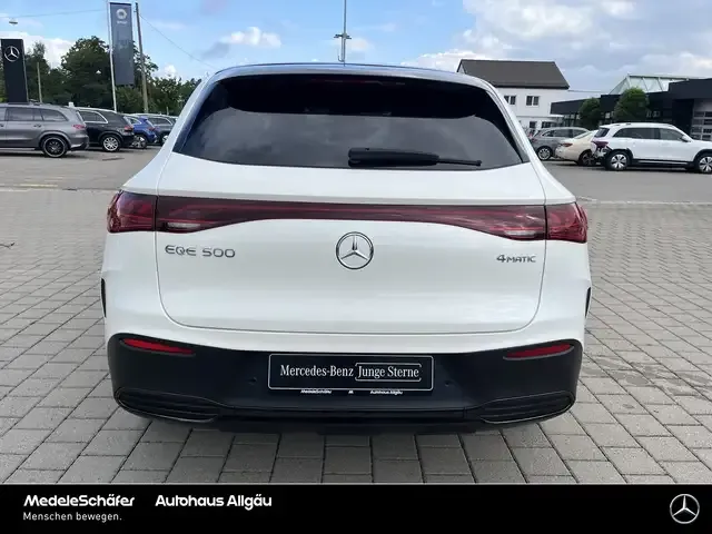 Mercedes-Benz EQE SUV