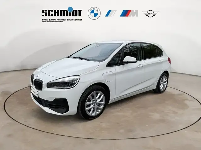 BMW 225