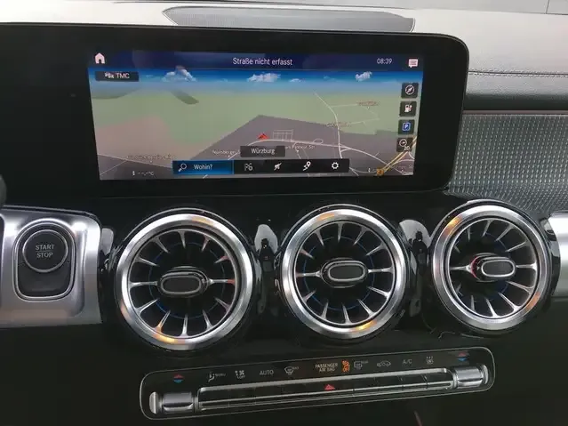 Mercedes-Benz EQB 350