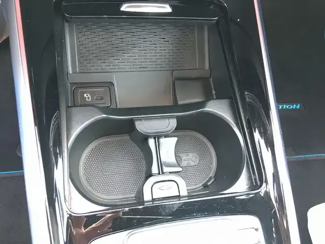 Mercedes-Benz EQB 350