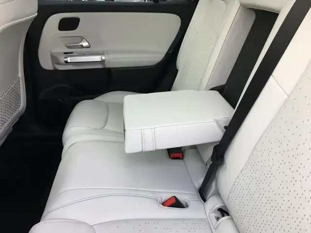 Mercedes-Benz EQB 350