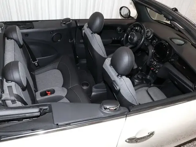 MINI One Cabrio