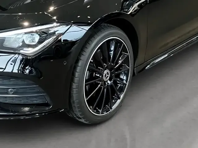 Mercedes-Benz CLA 250