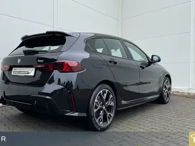 BMW 120