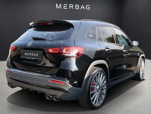 Mercedes-Benz GLA 45 AMG