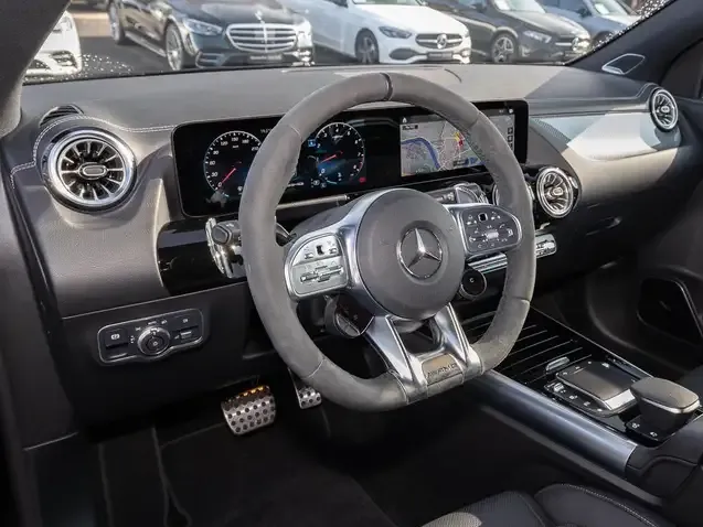 Mercedes-Benz GLA 45 AMG