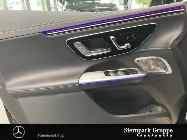 Mercedes-Benz EQE SUV