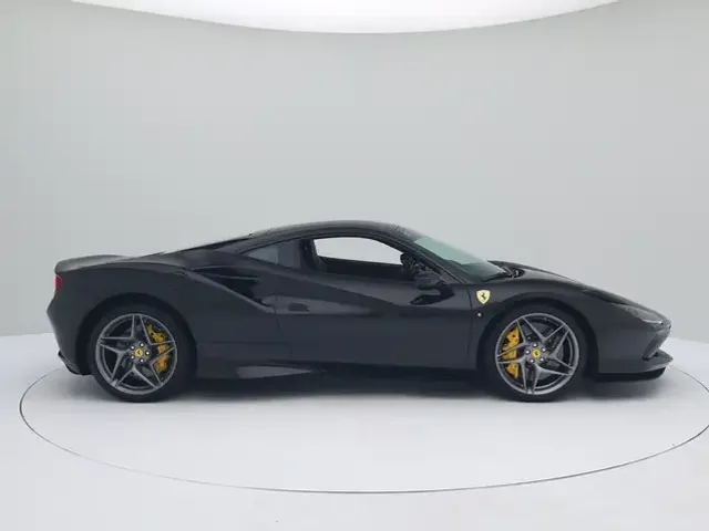 Ferrari F8 Tributo