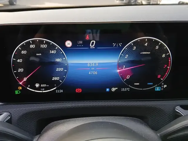 Mercedes-Benz CLA 200