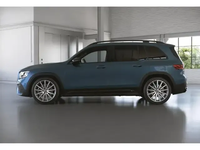 Mercedes-Benz GLB 220