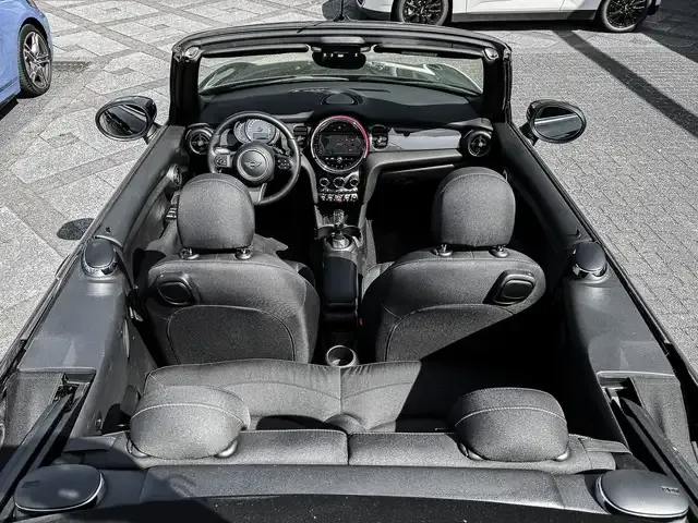 MINI Cooper Cabrio