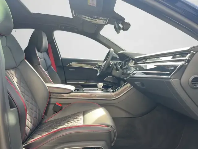 Audi S8