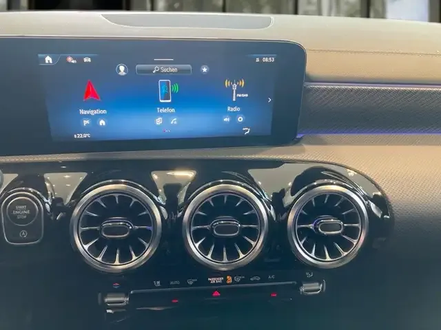 Mercedes-Benz CLA 180
