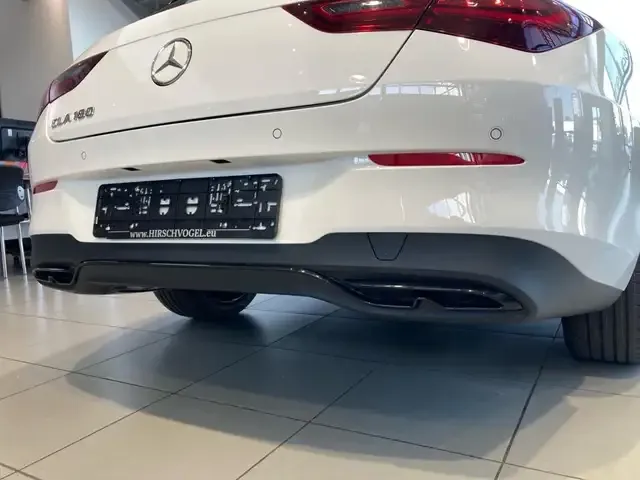 Mercedes-Benz CLA 180