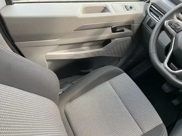 Volkswagen T7 Transporter