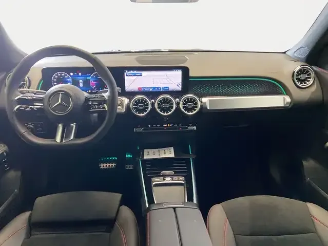 Mercedes-Benz GLB 200