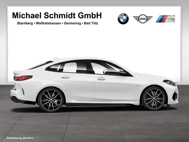 BMW 235