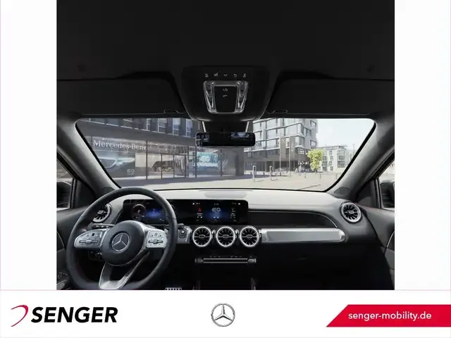 Mercedes-Benz EQB 300