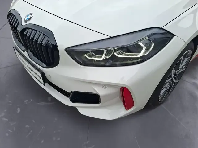 BMW 128