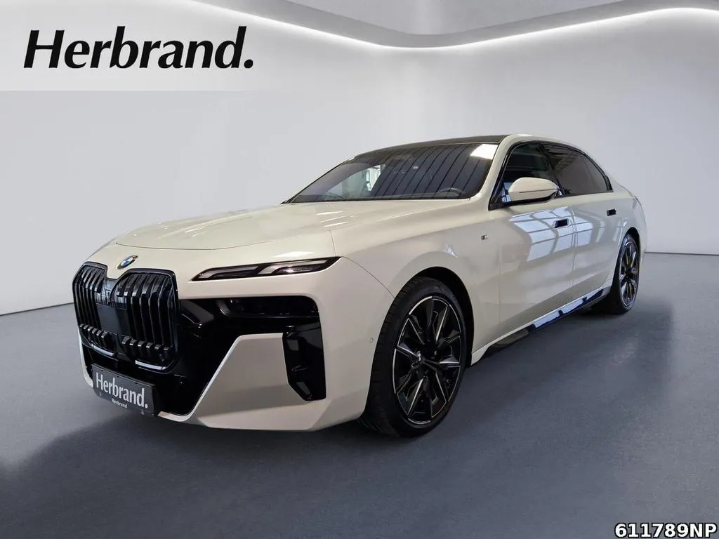 BMW 740