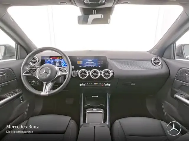 Mercedes-Benz EQA 300
