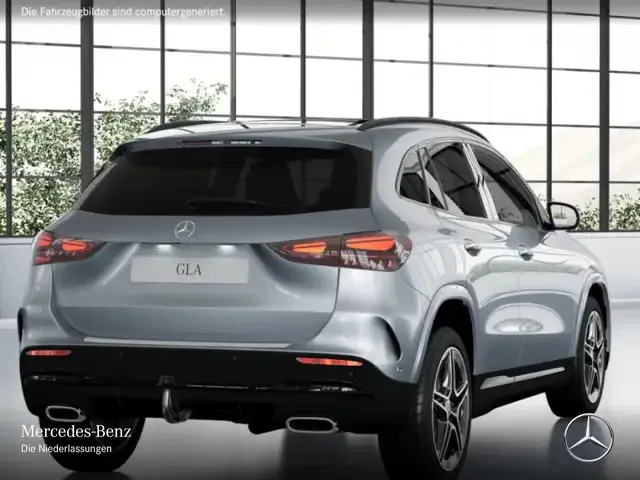 Mercedes-Benz GLA 220