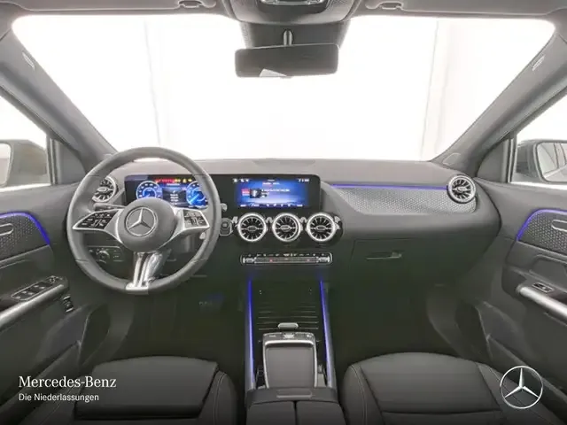 Mercedes-Benz EQA 300