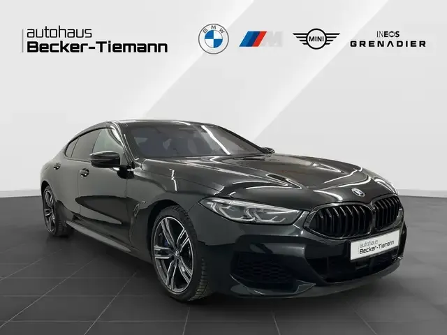 BMW M8