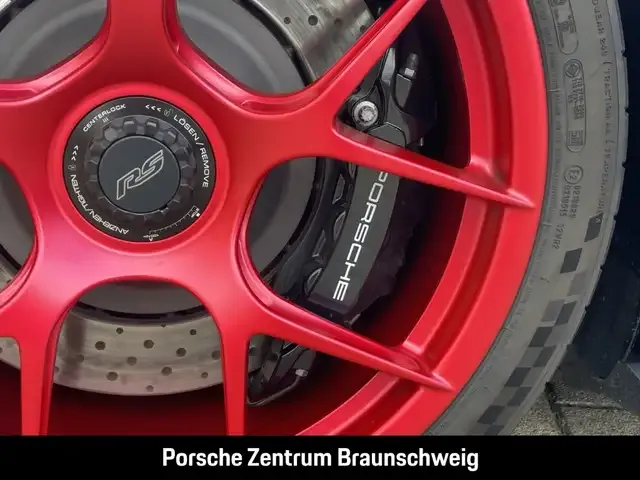 Porsche 992