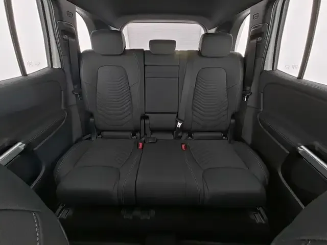 Mercedes-Benz EQB 300