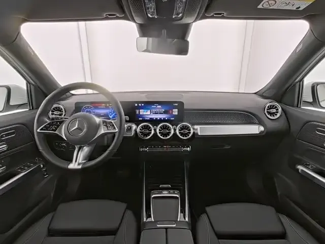 Mercedes-Benz EQB 300