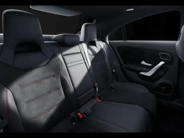 Mercedes-Benz CLA 220