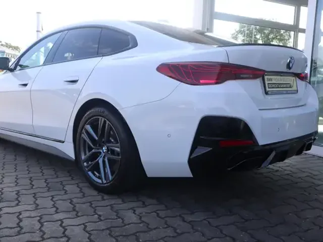 BMW 440